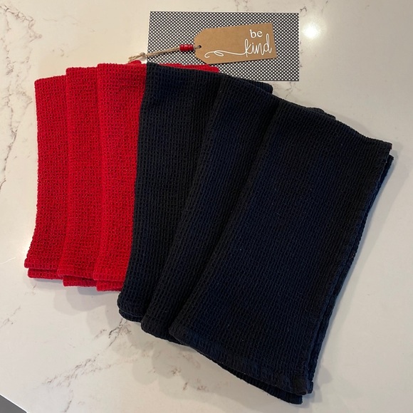 FREE when bundled with any item | Kitchen Towels | set of 6 | 3 black & 3 red - Picture 1 of 3